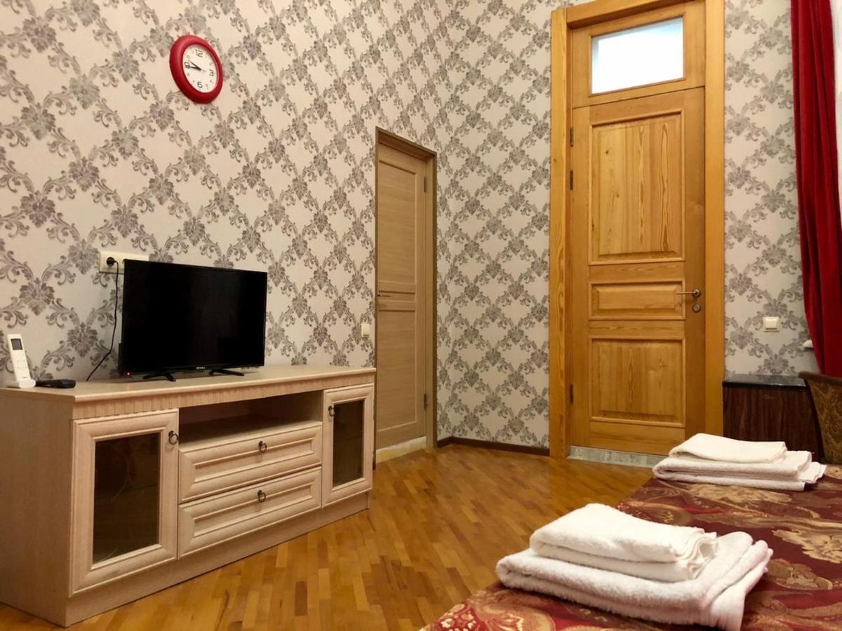 Бутик-Отель Белый Дом Балерины Soechoemi Buitenkant foto